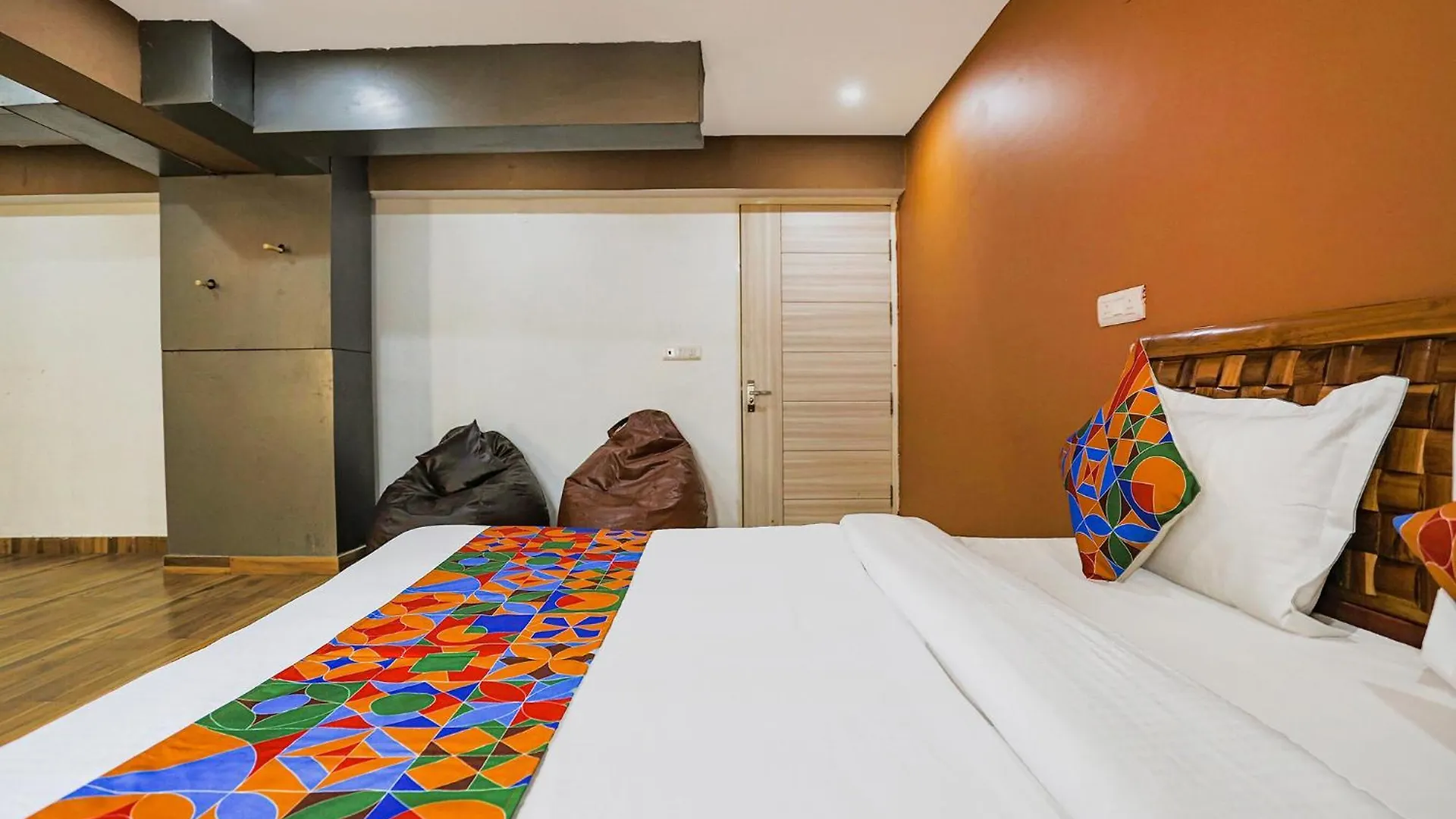 Fabhotel Sky Rise Inn Gurgaon