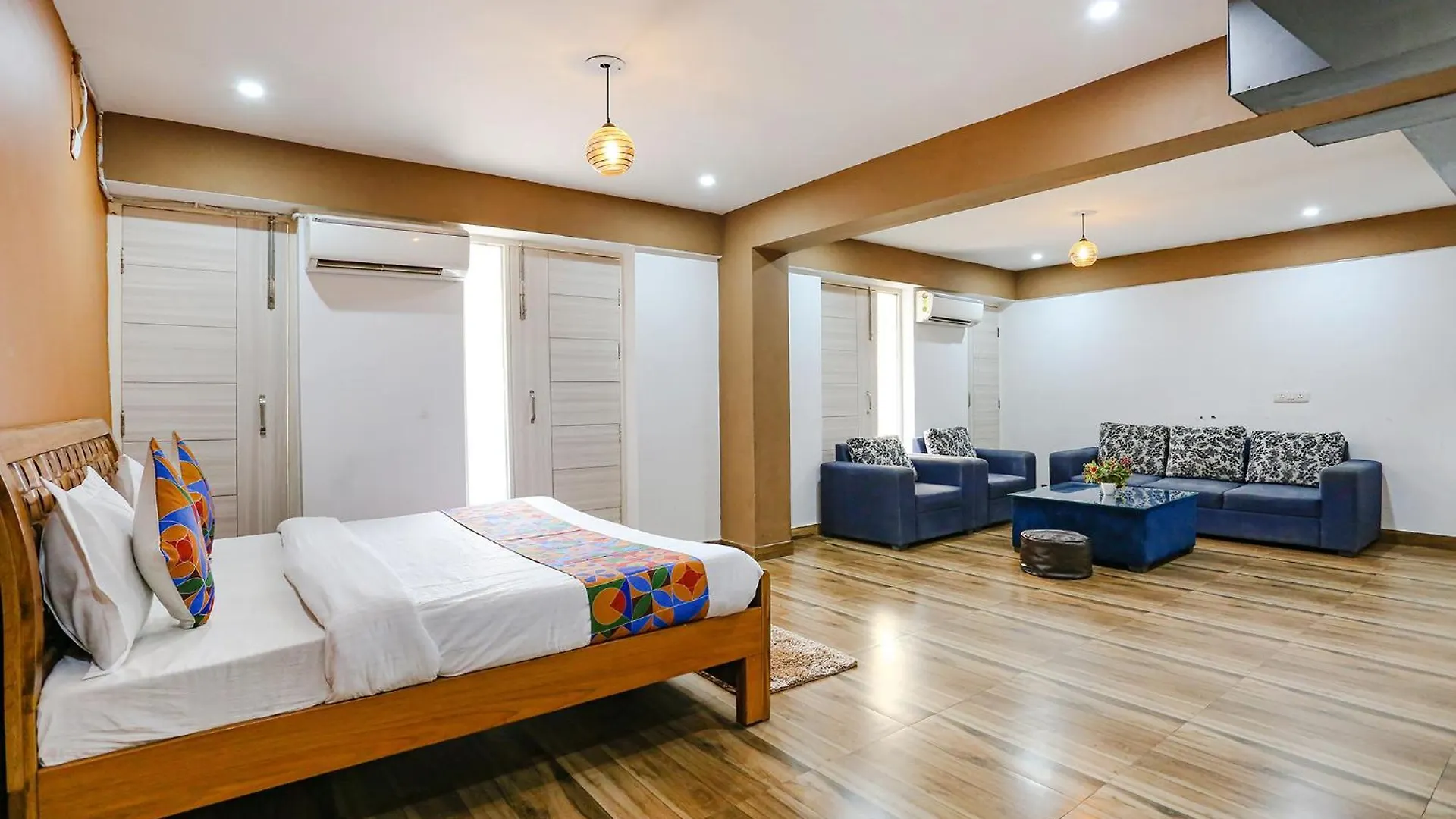 Hotel Fabhotel Sky Rise Inn Gurgaon