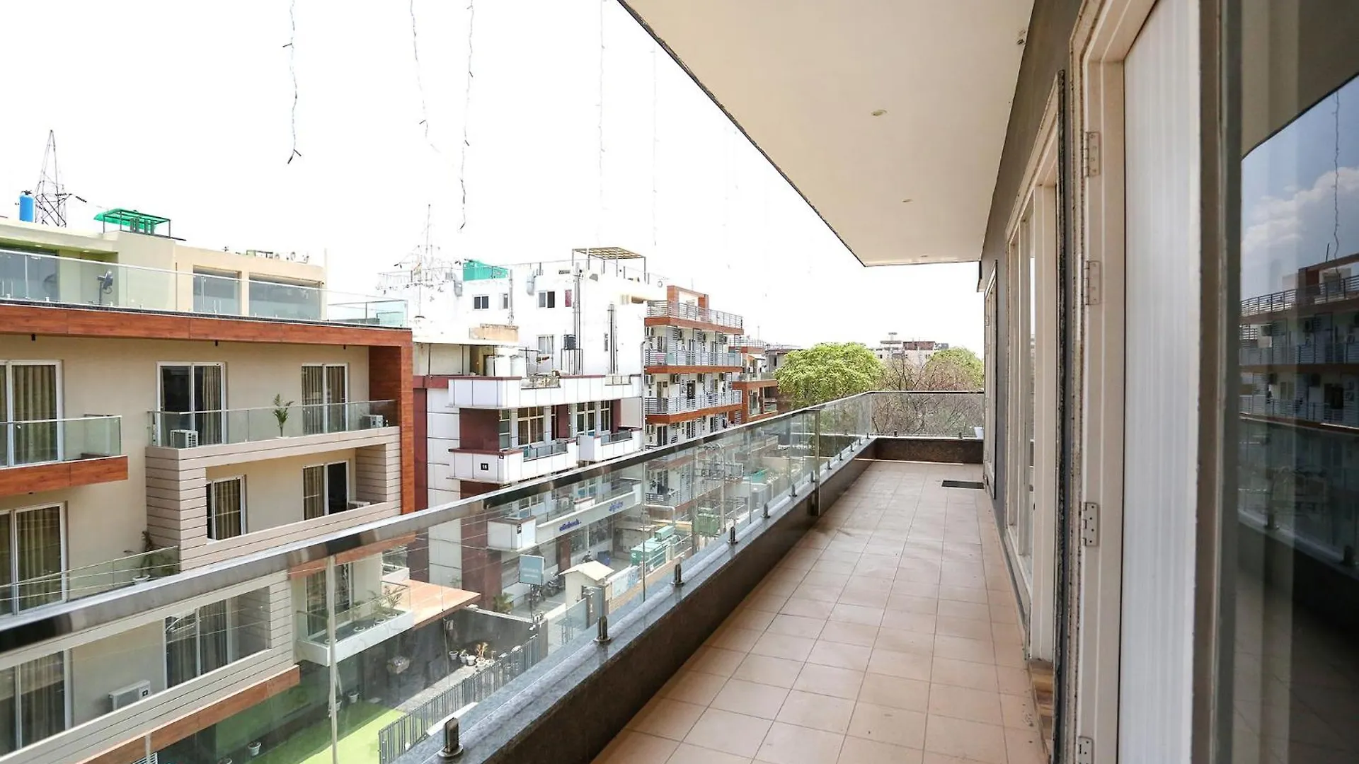 Fabhotel Sky Rise Inn Gurgaon