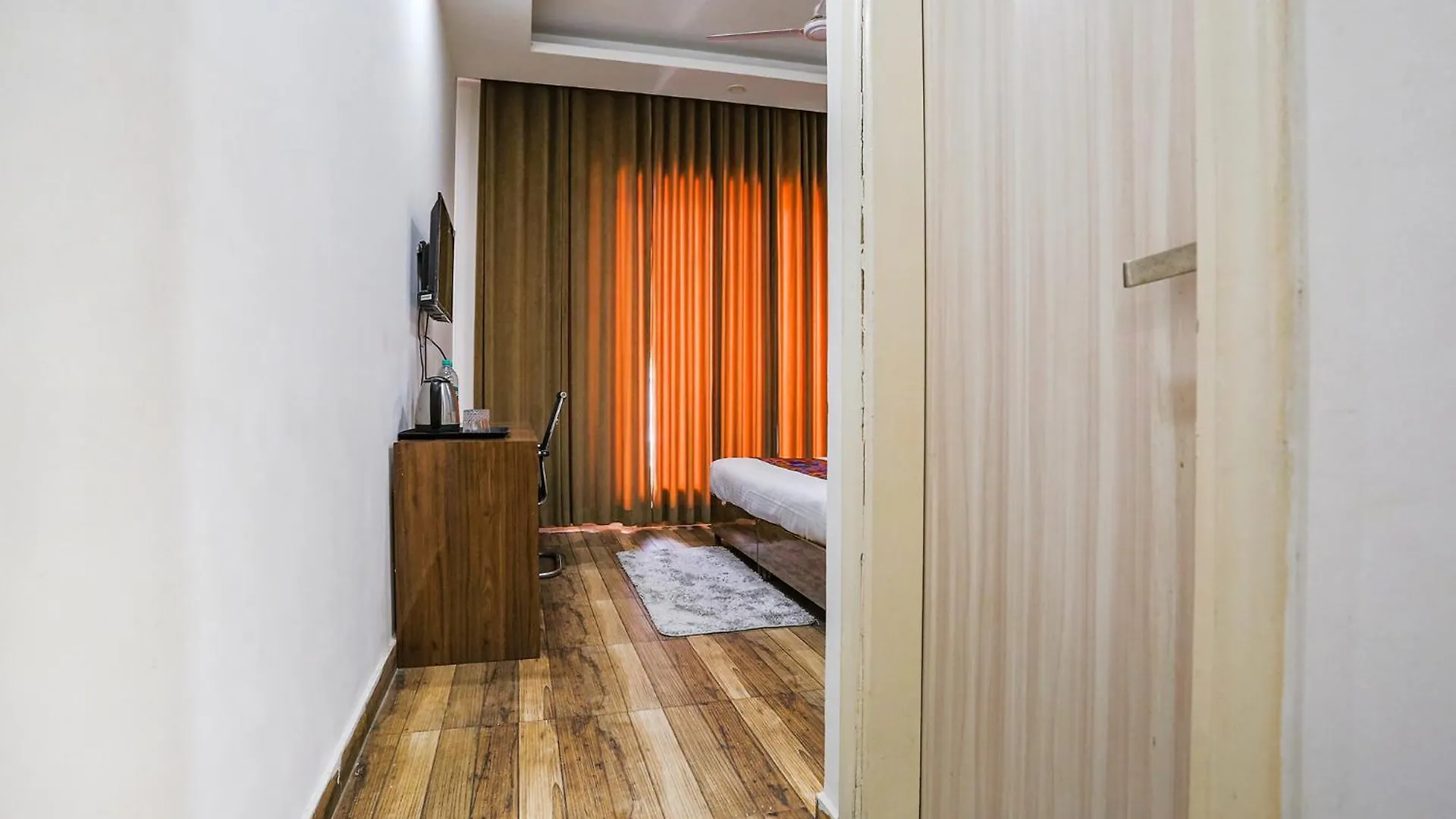 Fabhotel Sky Rise Inn Gurgaon India